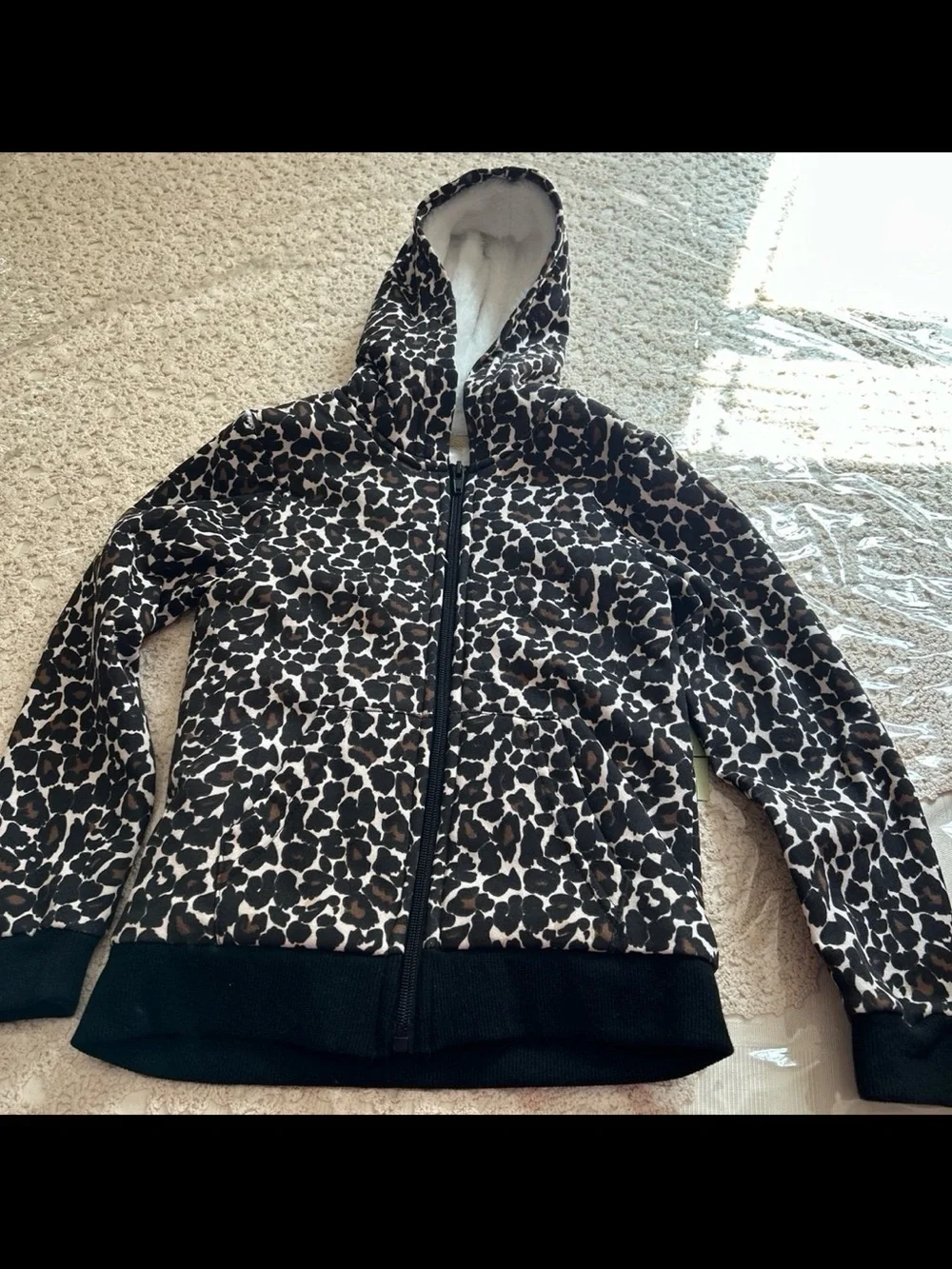 Girls' Leopard Print Hooded Jacket -with sharpa lining super soft Black/Brown